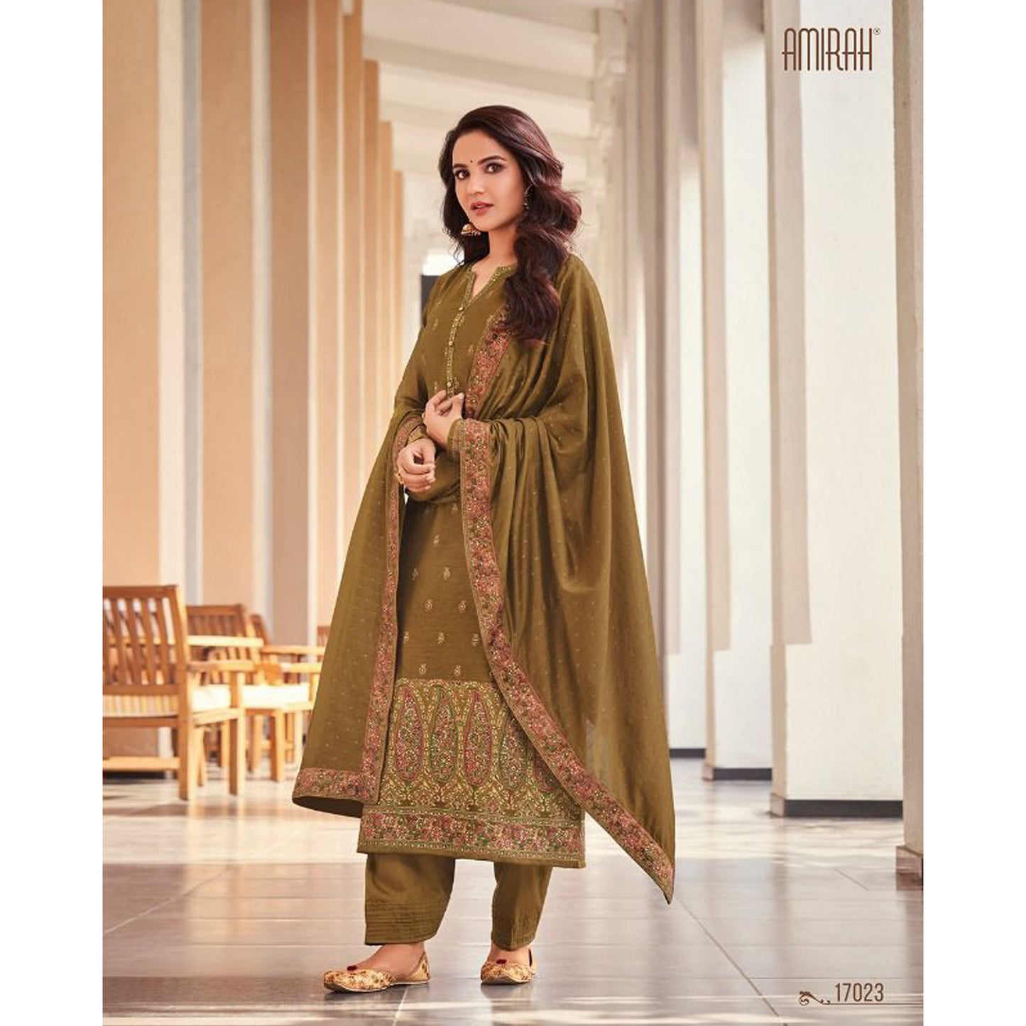 Stylish Attractive Designer Georgette Fabric Salwar Kameez Dresses