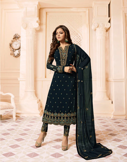 Beautiful Salwar Kameez For Wedding-Party